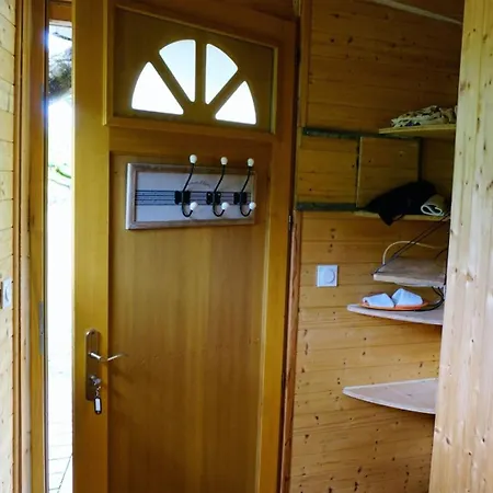 Cabane en bois climatisée Fronsac  Extérieur photo