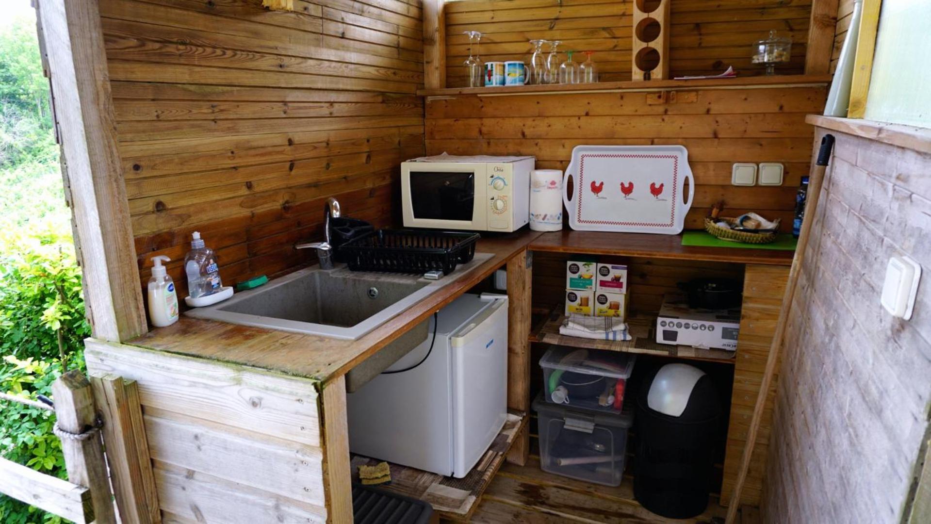 En Bois Climatisee Apartment